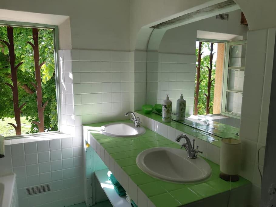 فيلا Bastide Provencale De Charme A La Cote D'Azur كاليان المظهر الخارجي الصورة